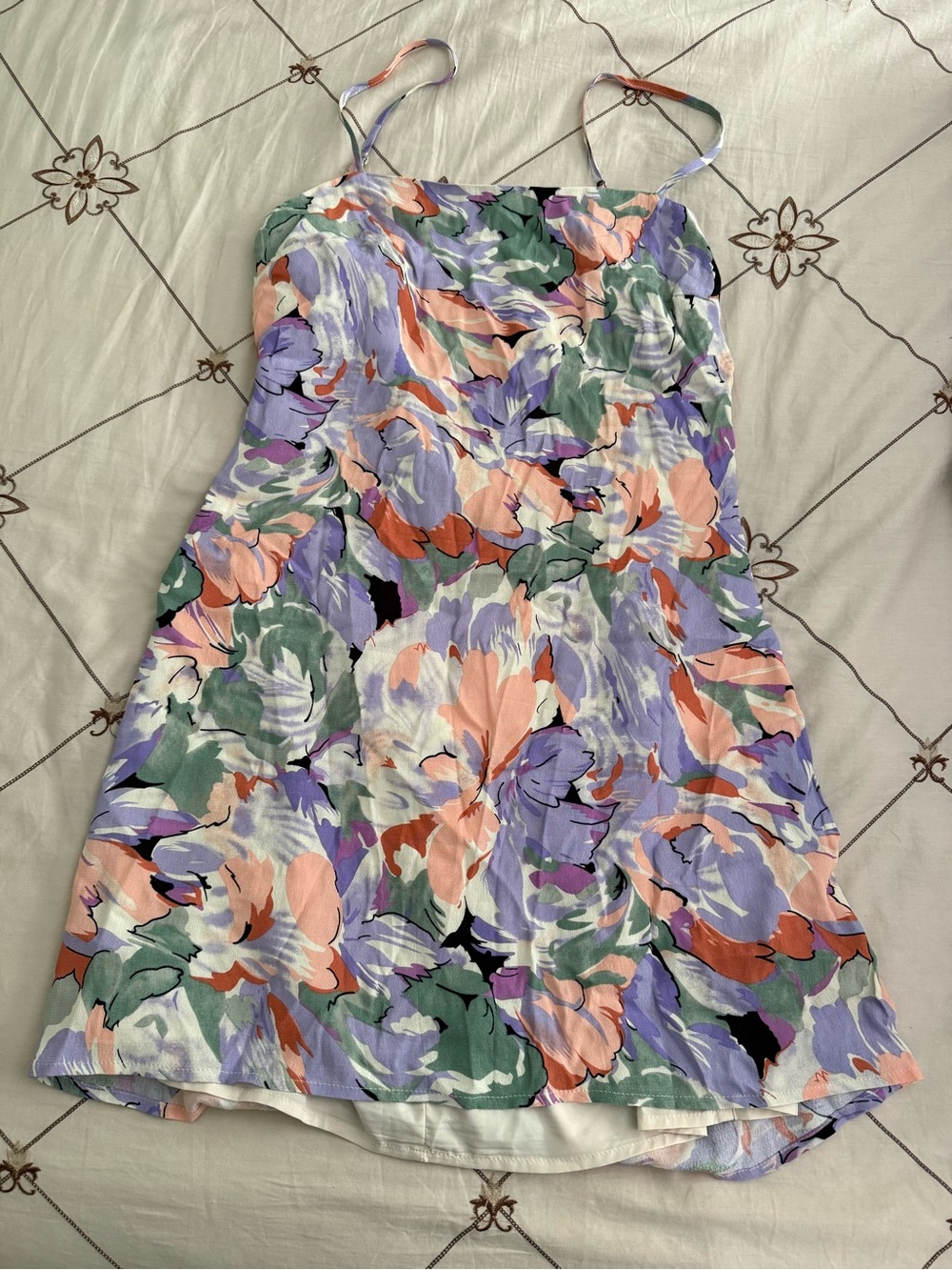 Lulus floral mini dress with tie back- size L